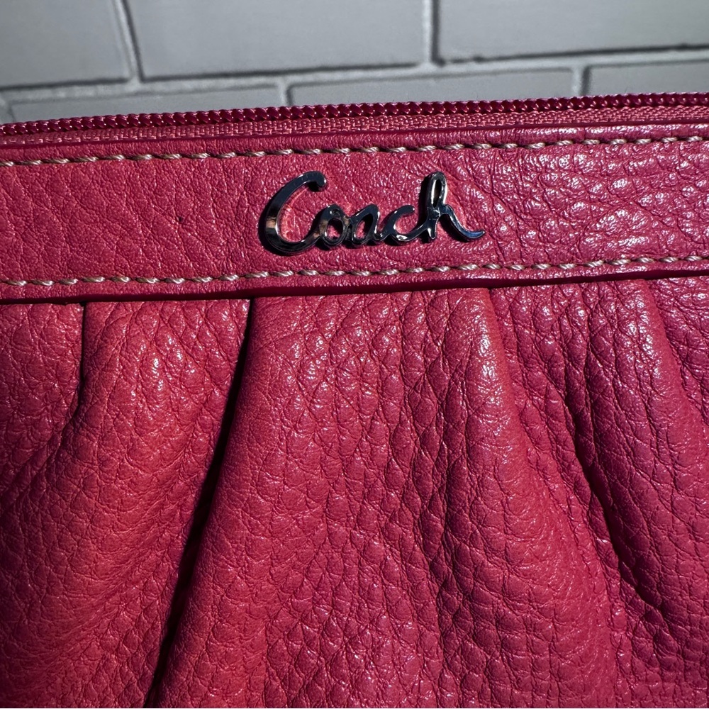 Coach Pink Pomegranate Pleated Wristlet with Hangtag - Picture 2 of 10
